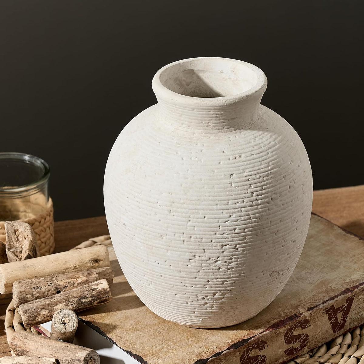 🌸 Modern Ceramic Flower Vase ✨ Elegant Minimalist Home Decor for a Cozy & Stylish Space